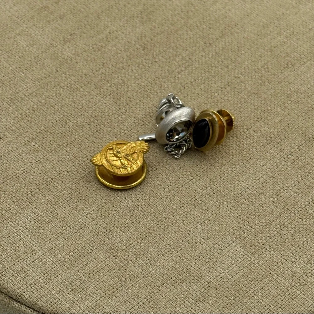 N/A elegant gold